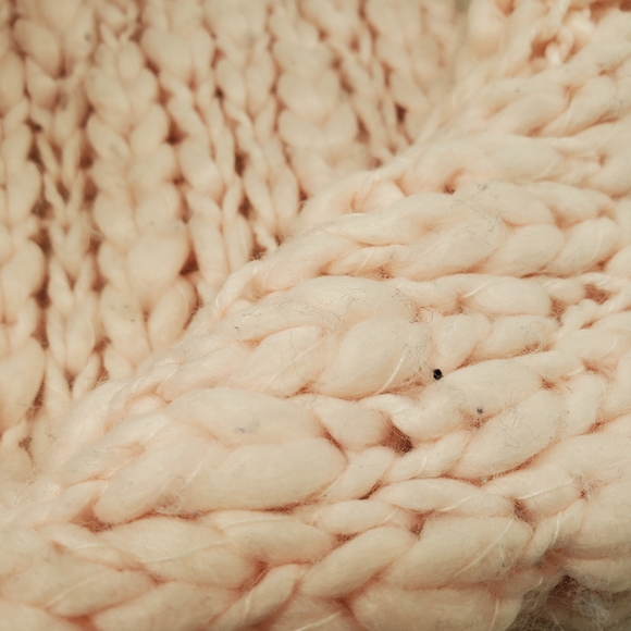 New York & Company Large Pink Chunky Scarf - Picture 9 of 12